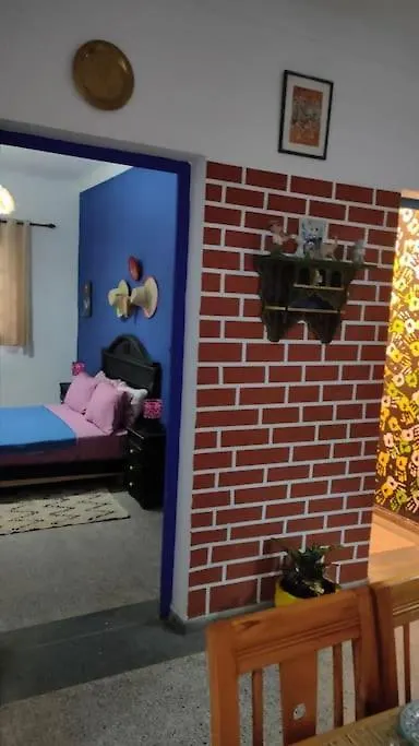 J Appartement Εσαουίρα 0*,