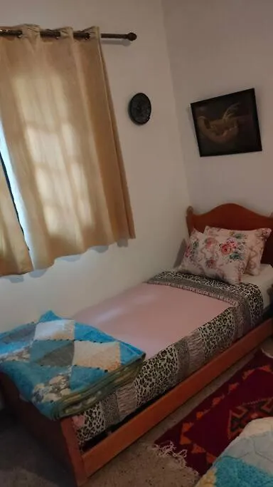 J Appartement Εσαουίρα